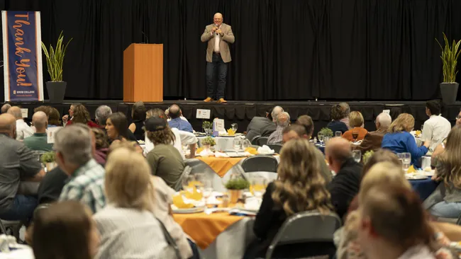 Scholarship Benefit Dinner and Auction